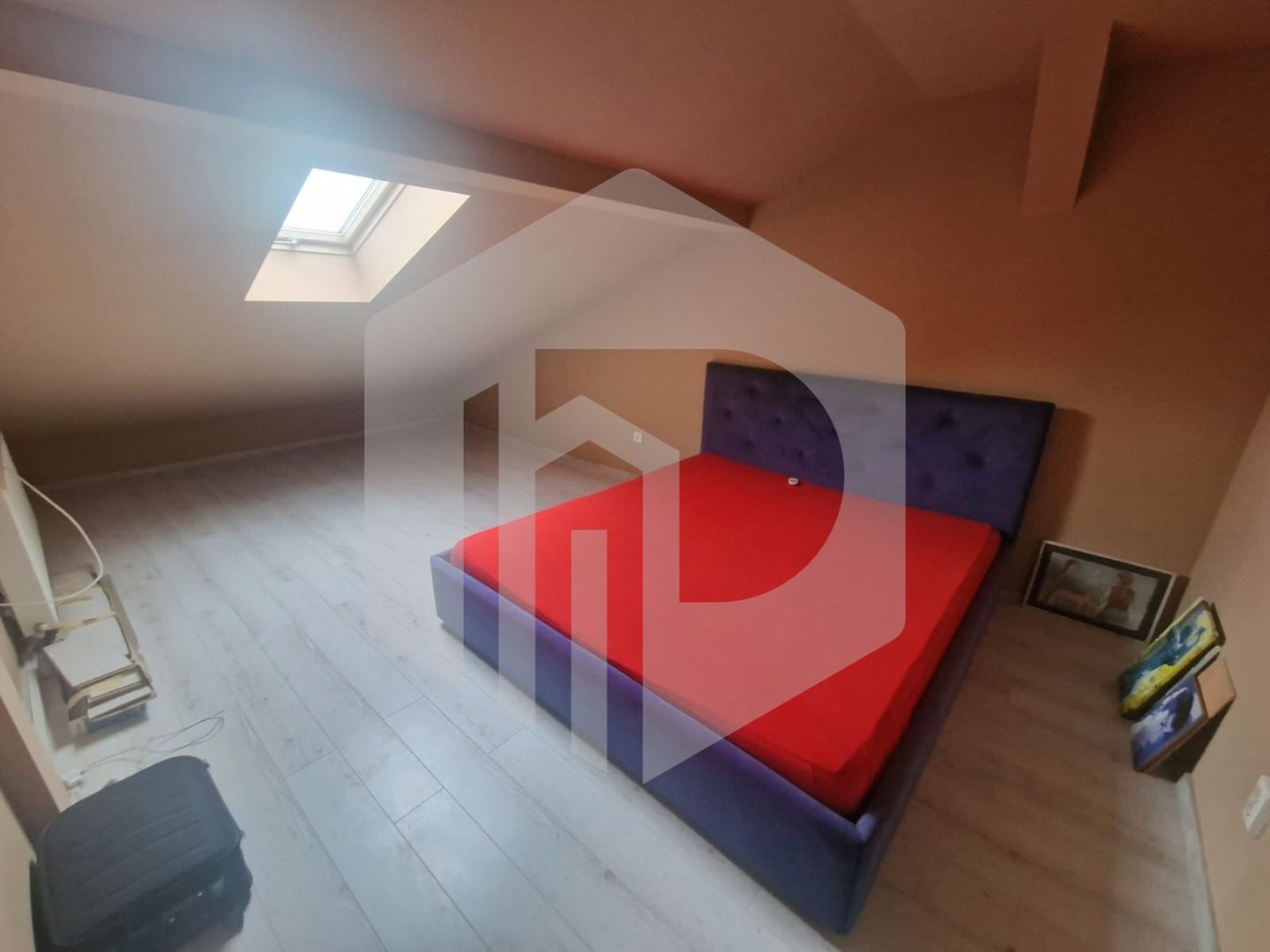 Mansardă spațioasă, complet mobilată și utilată – 80 mp | Sibiu - Poză 4