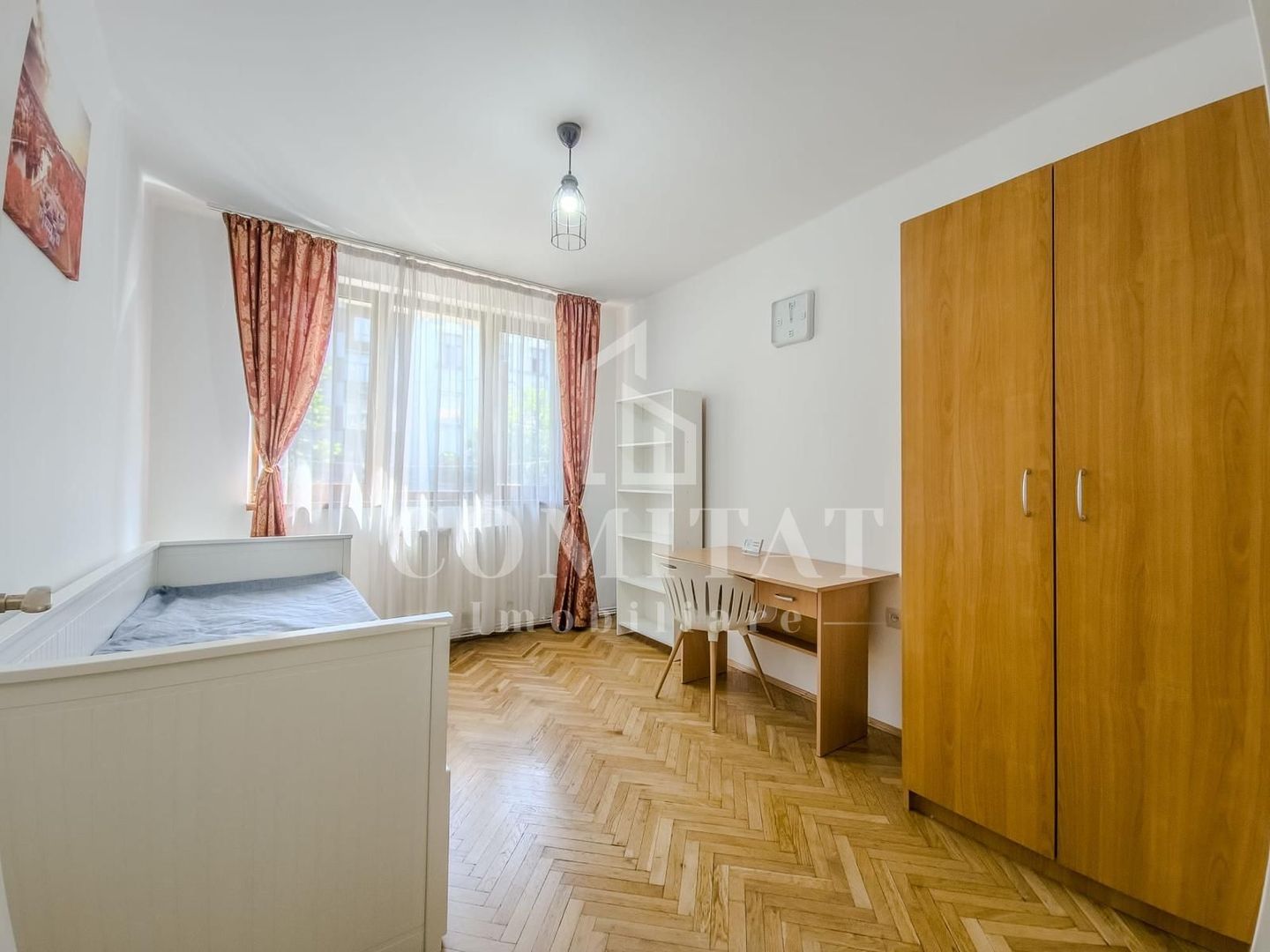 Apartament cu 3 camere decomandate | Zona Facultății de Litere - Poză 1
