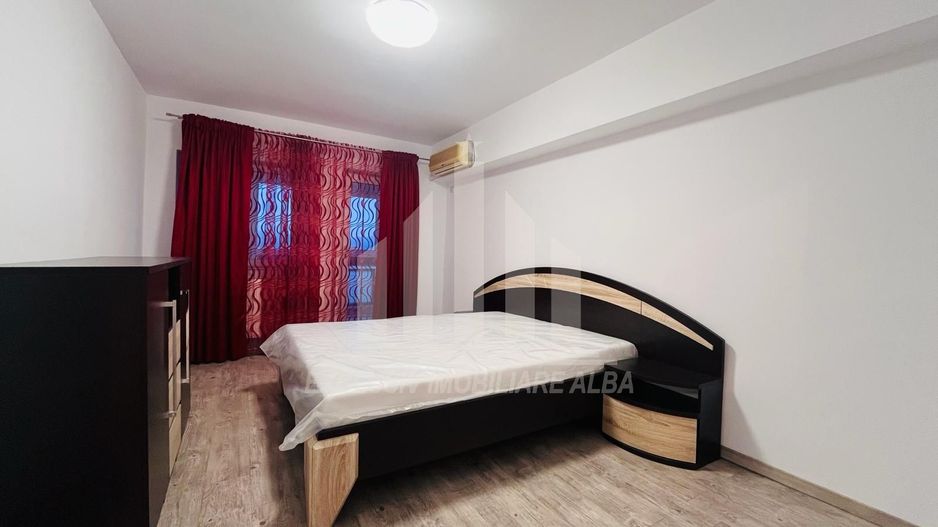 Apartament cu 3 camere decomandate, Centru - Poză 6