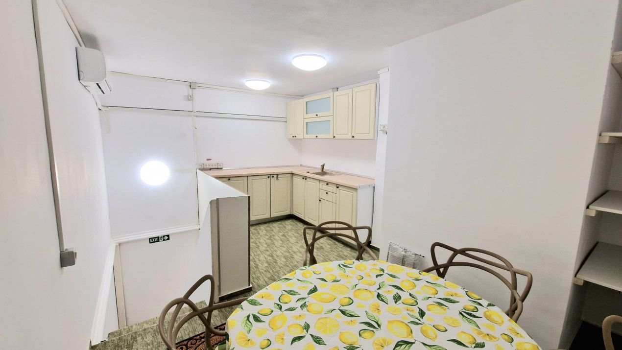 De inchiriat spatiu comercial central - Poză 3