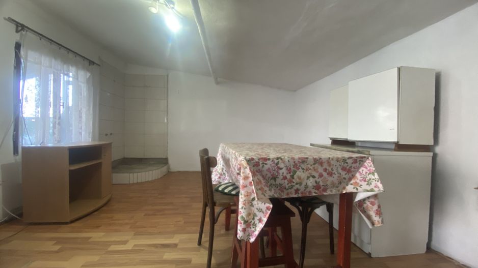 Vanzare casă cu teren generos în Săcueni, la 15 minute de Târgoviște - Poză 23