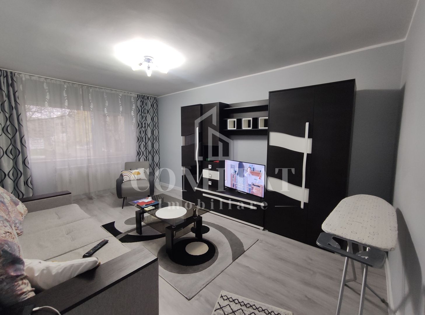 Apartament cu 2 camere | Decomandat | 50 mp | Zona Lidl Aurel Vlaicu - Poză 1