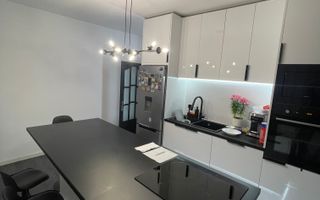 Casa S+P+E+M | 605 mp utili | 10 camere | 3 bucatarii | 4 bai | 3 terase | Garaj - Poză 24