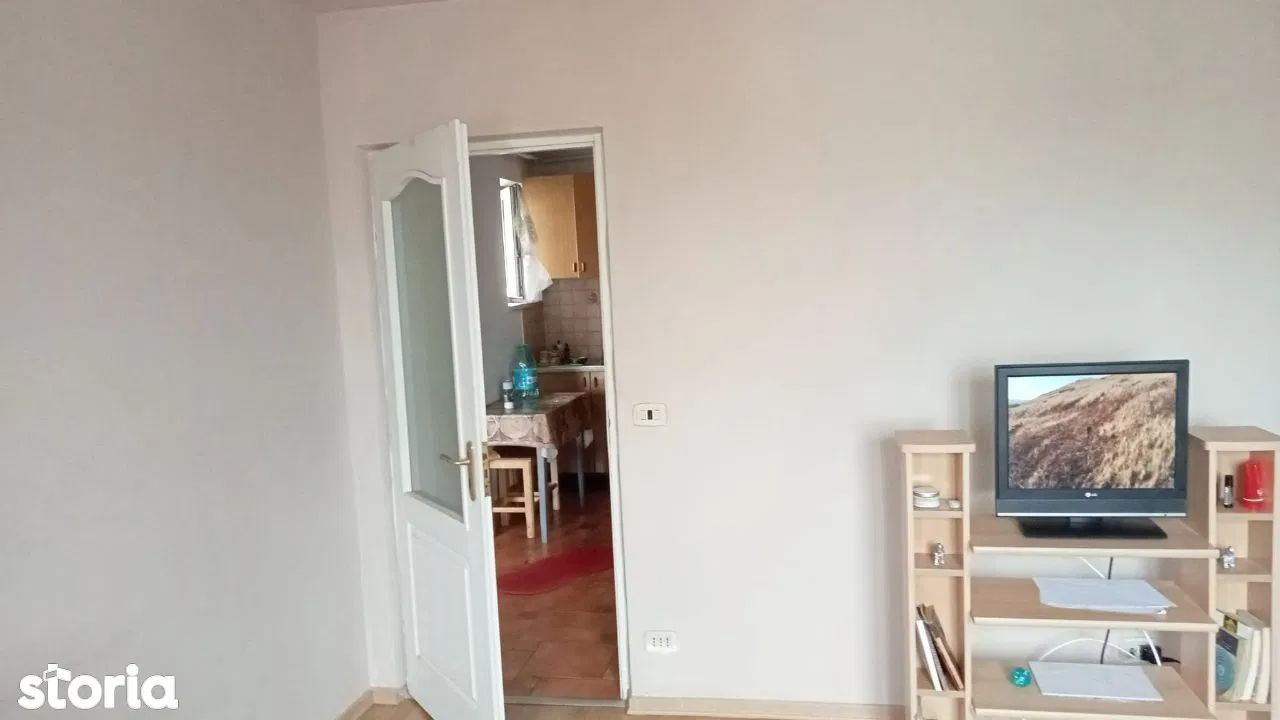 ageuropa.ro vinde ap 2 cam CARAMIDA FINISAT etaj 4 Micro 14 Dariu Pop. - Poză 1
