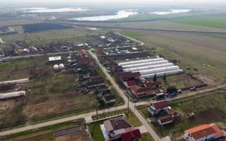 Teren 1.570 mp + casă din cărămidă–zonă liniștită - Poză 23