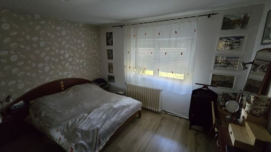 BRASADAS vinde ap 2 cam - Decomandat - Micro 17 etaj 4/4. - Poză 3