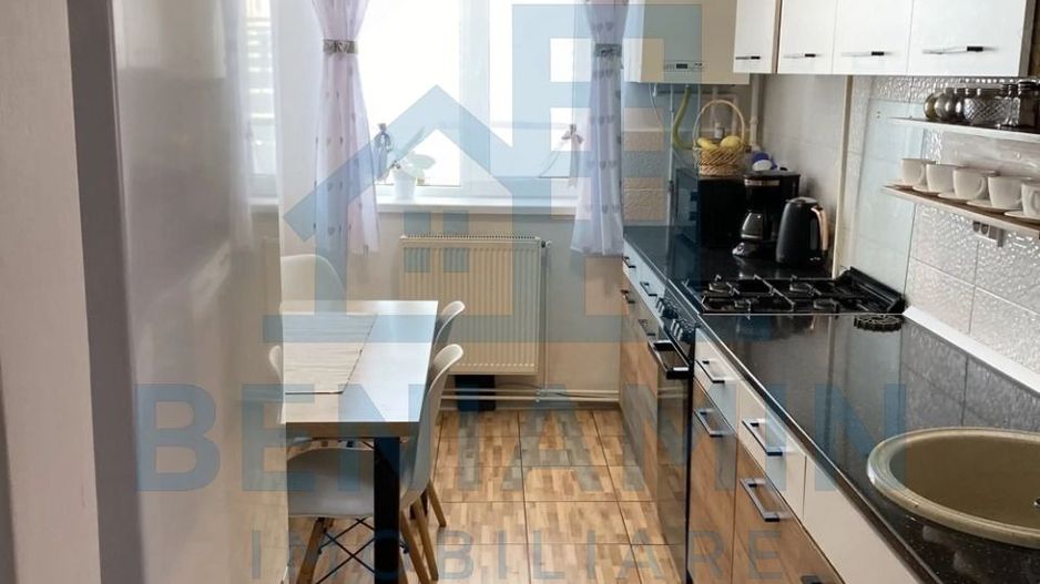 Apartament 3 camere Decomandate-Florilor-Etaj 3-Suprafata 74mp-Liber - Poză 5
