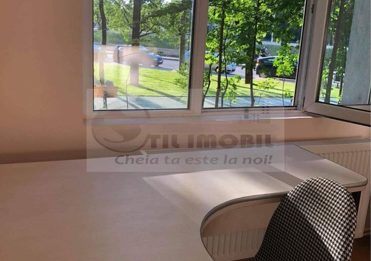 Podu Ros - Apartament 2 camere decomandat - Locuinta sau Cabinet ! - Poză 4