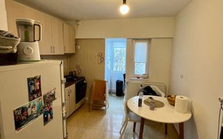 De vânzare apartament 2 camere decomandat – Zona Capitol - Poză 3