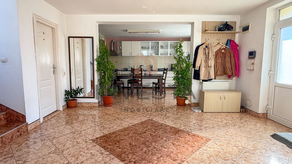 Casa individuala, Cartier Europa, retrasa de la strada principala! - Poză 5