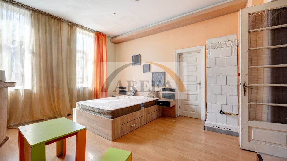 Proprietate in vila, etaj, partial renovat - Pasajul Unirii - 154 mp - Poză 6