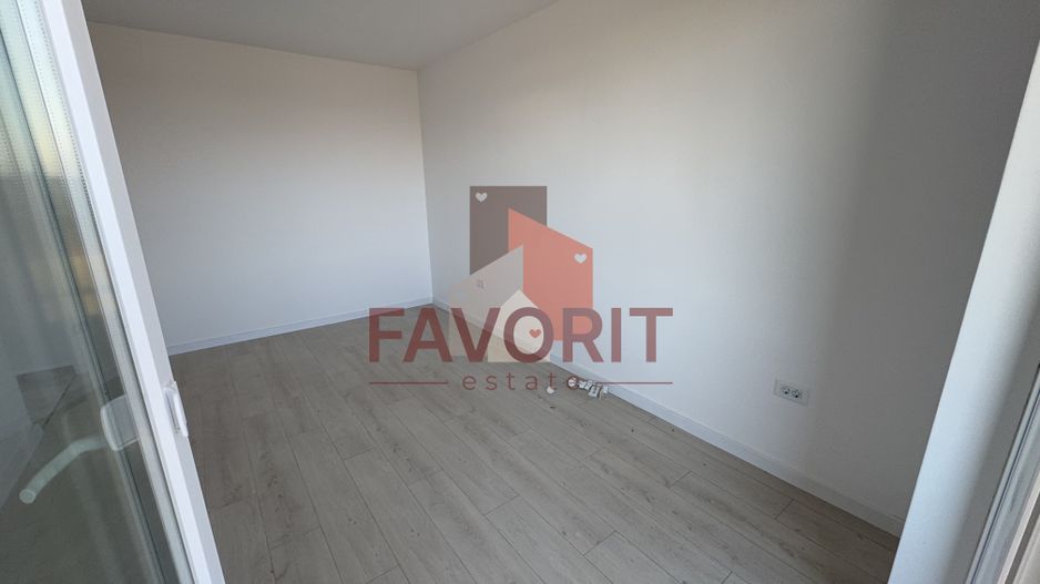 Etaj 1. Decomandat. Disponibil imediat. Loc de parcare - Poză 6