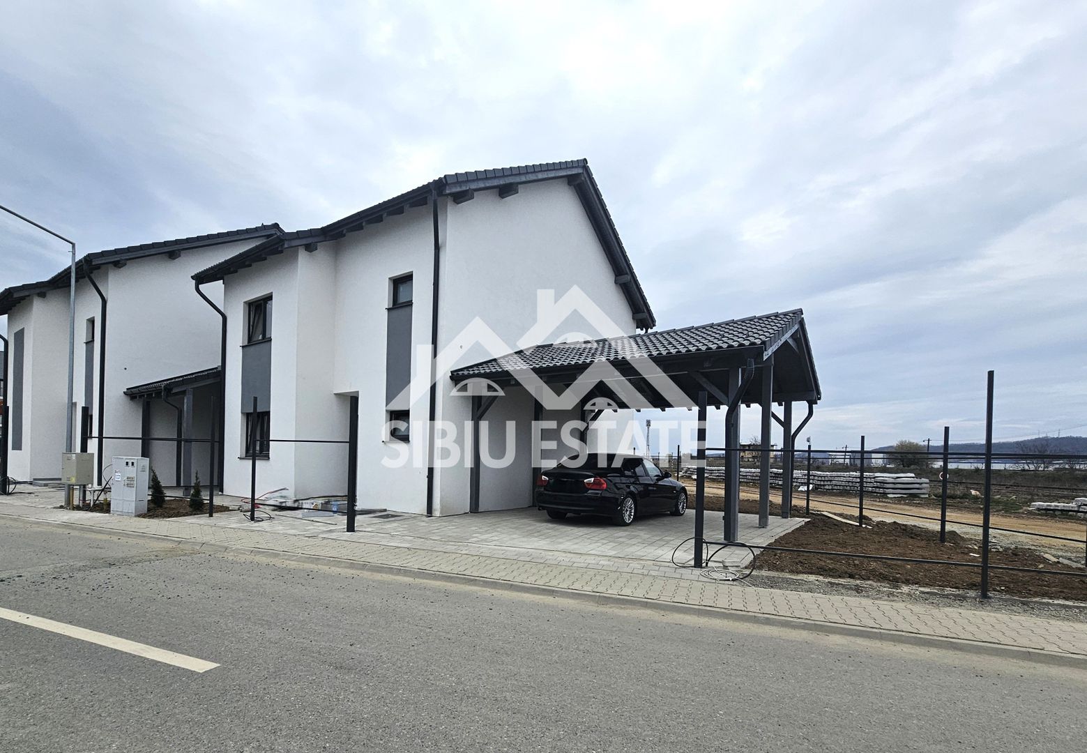 Casa Sibiu 4 camere, 2bai, terasa, carport, locatie Selimbar - Poză 17