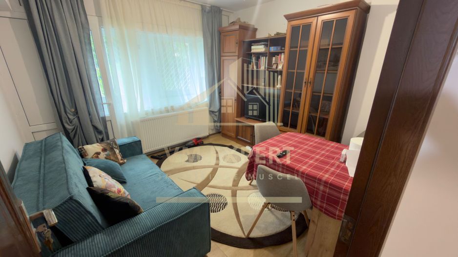 GARSONIERĂ TRANSFORMATĂ  APARTAMENT 2 CAMERE PARTER ZONĂ CENTRALĂ CAMPULUNG - Poză 2