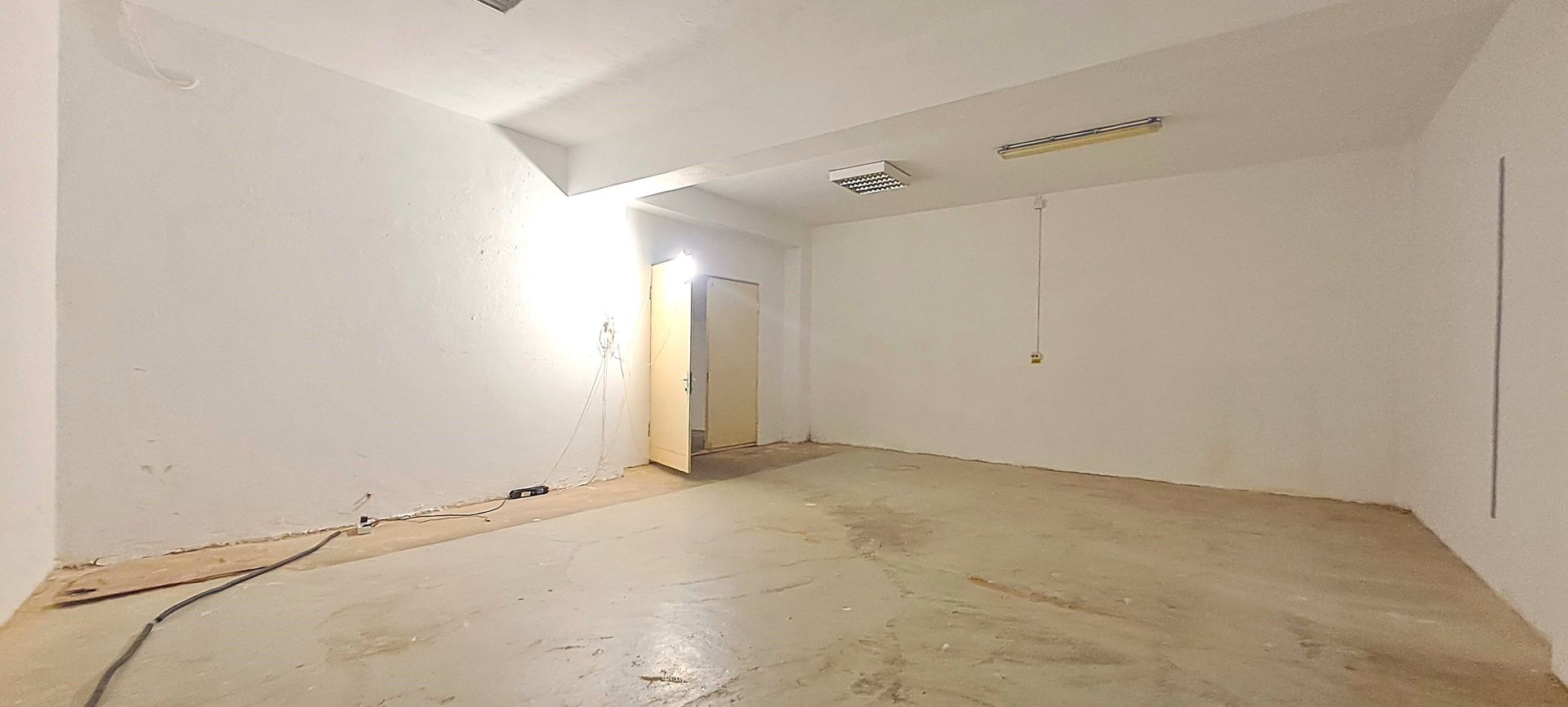 De inchiriat 125 mpu spatiu DEPOZITARE / DISTRIBUTIE - Poză 4