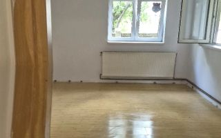 Apartament 2 camere la curte - Poză 5