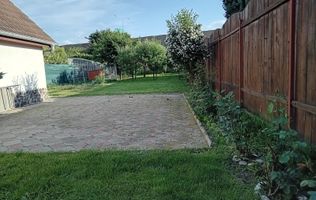 Casa cu etaj 113 mp utili curte libera 350mp garaj cu pod Gusterita