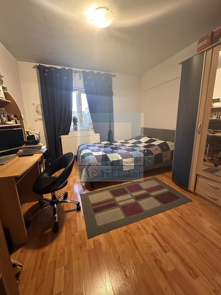 Apartament 3 camere decomandat - zona Bartolomeu - Poză 2