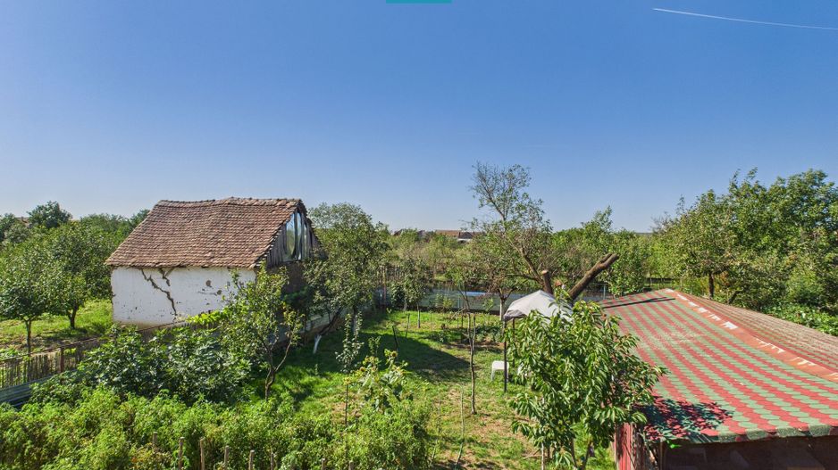 Casă cu piscină și teren generos, Sântana - Poză 14