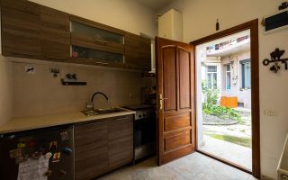 Imobil doua camere in casa+spatiu comercial+teren 270 mp  cu CF separat - Poză 4