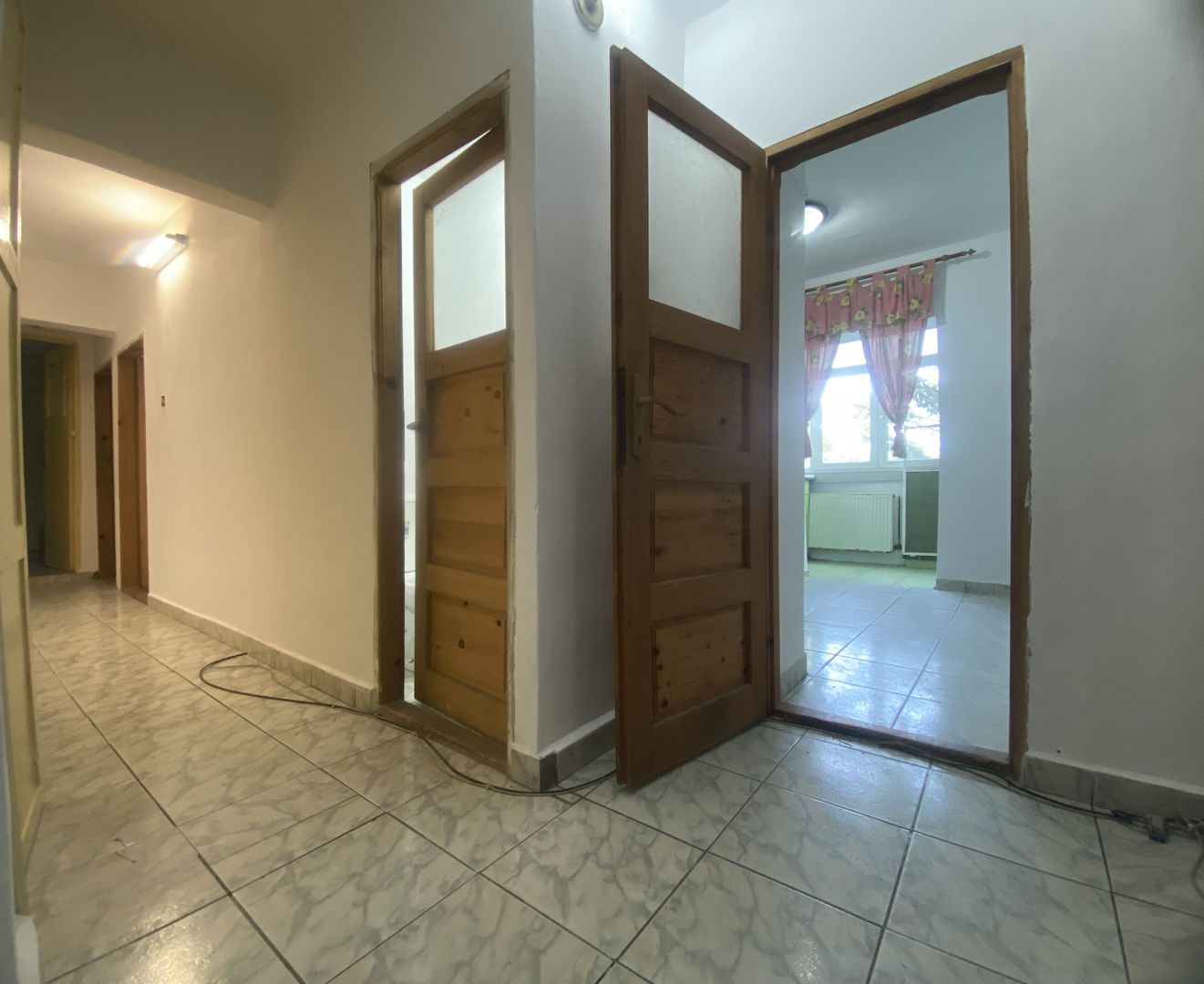Micro 3, etajul 1! Vanzare apartament cu 3 camere, decomandat - Poză 14
