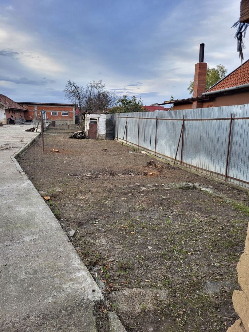 Vand casa in rosu 120mp - Poză 5