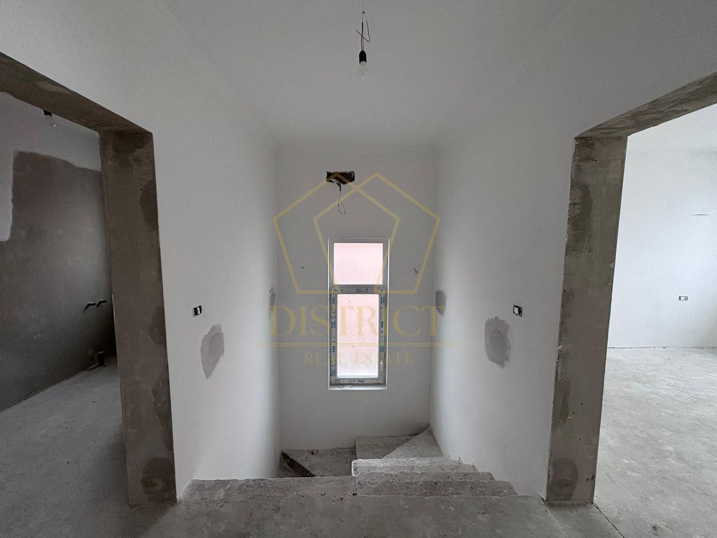 Duplex spatios cu 5 camere | Sacalaz - Poză 19