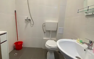 Spatiu birou - Poză 13