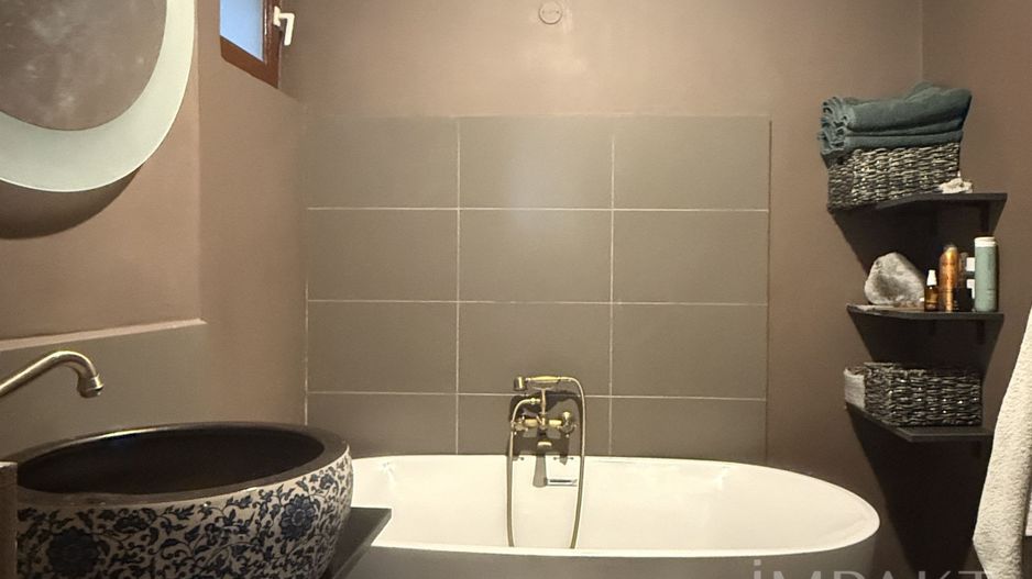 Apartament spatios cu 2 camere decomandat in centrul orasului - Poză 8