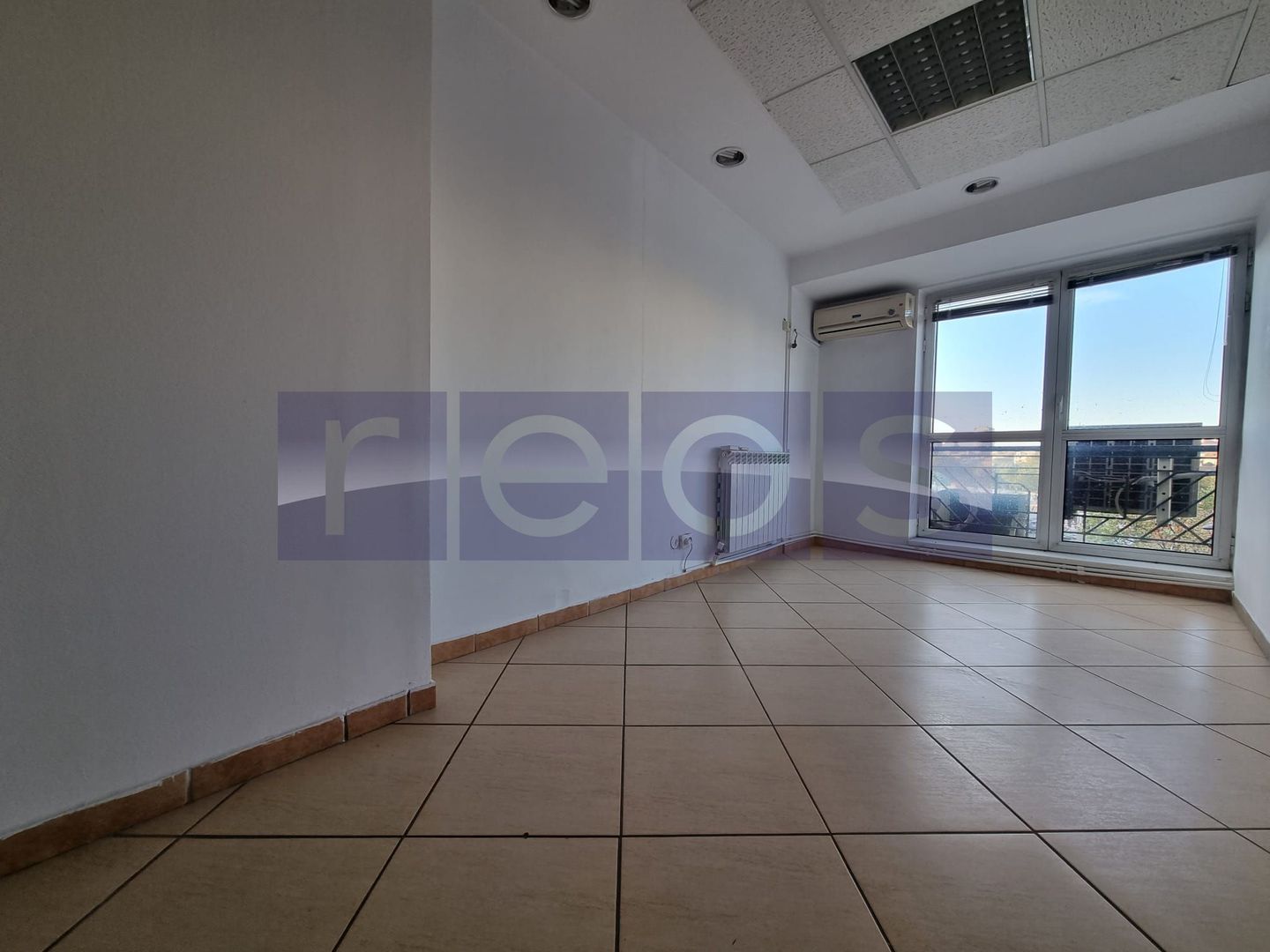 VANZARE SPATIU COMERCIAL | 30 CAMERE | ZONA UNIRII - Poză 31