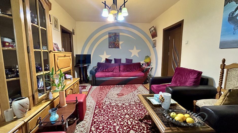 Apartament 2 camere semidecomandat | Semicentral | Etaj 3 | Mobilat și utilat | - Poză 2
