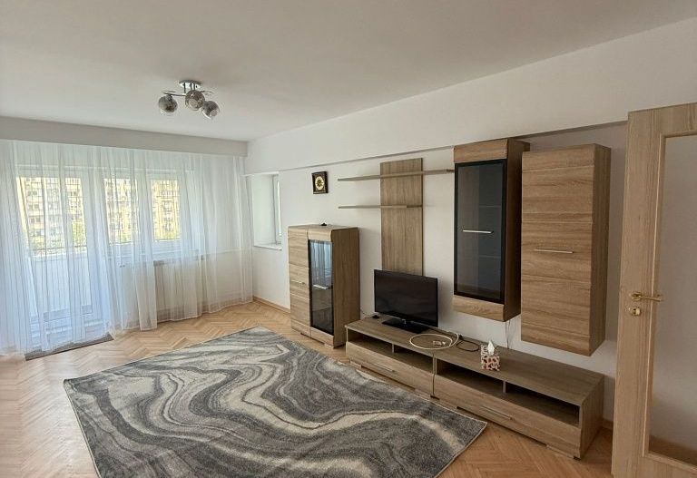 Inchiriez apartament 2 camere, Unirii, mobilat, renovat - Poză 1