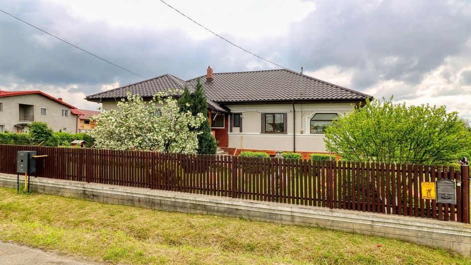 Casă boierească  de poveste- 7000 mp teren - Poză 1