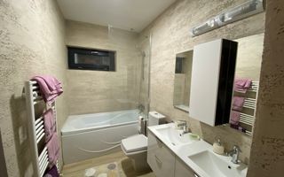 Duplex de vânzare/ cartier Europa/  curte/ terasa de 25 mp/ finisat modern - Poză 15