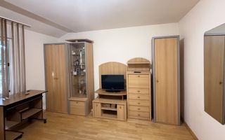 Apartament 2 camere, decomandat, cu intrare separată, la casa - Poză 1