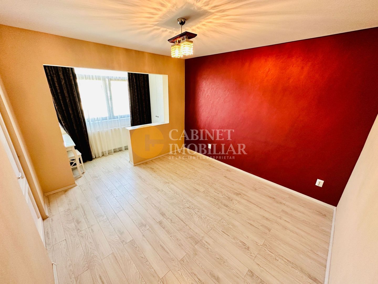 Apartament cu 3 camere - Bloc Fara Risc - Renovat - Zona Podu Ros - Poză 3