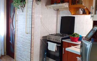 Apartament cu 3 camere de vanzare - Poză 1