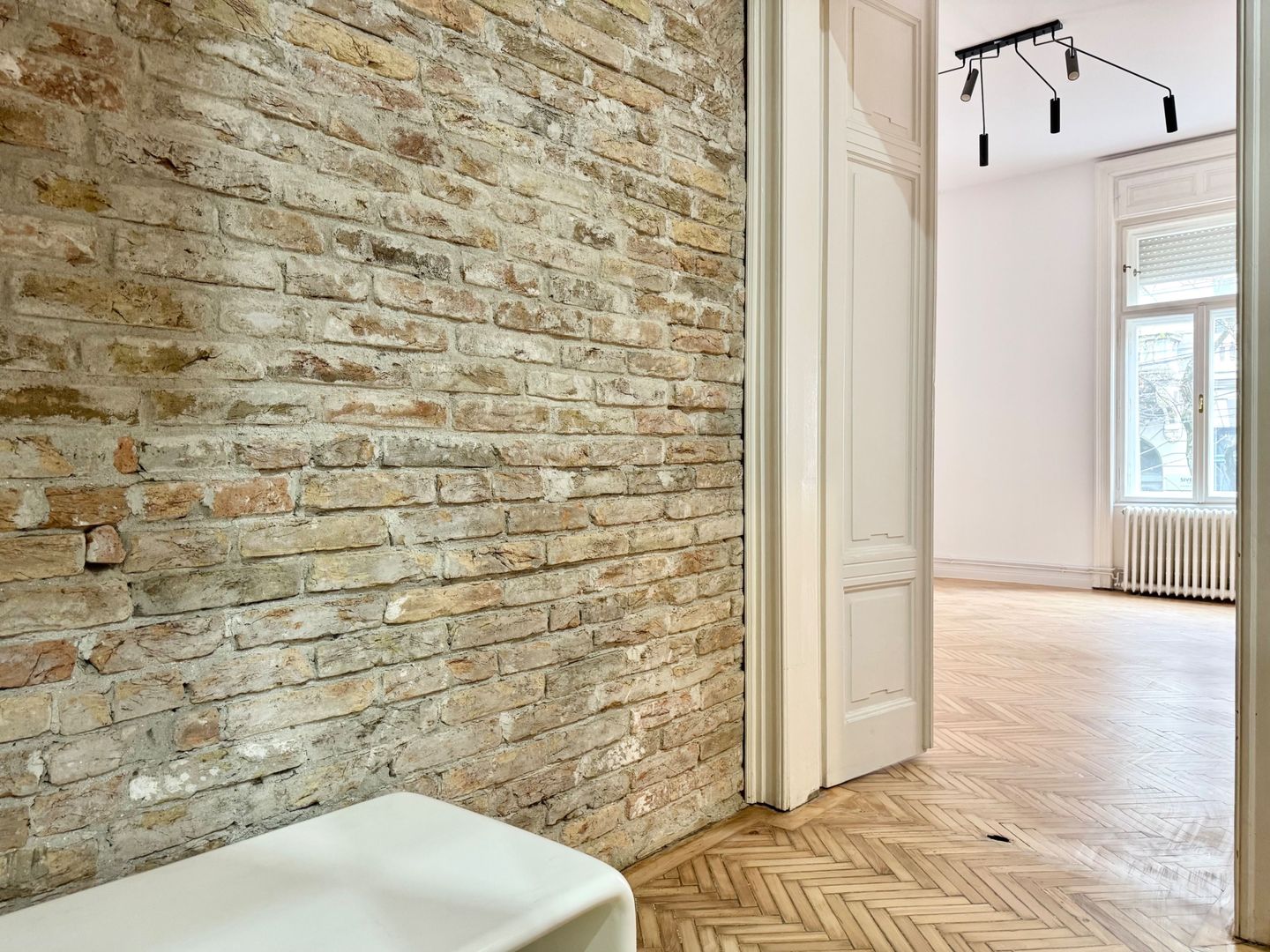 Birouri reprezentative, finisaje moderne, prima închiriere - Poză 7