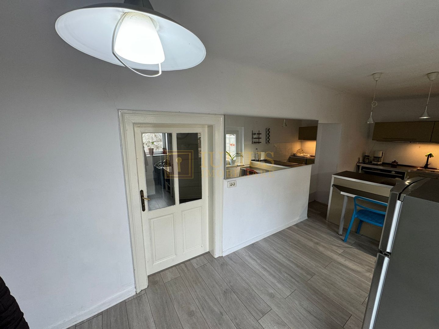 Zona Balcescu-Casa Individuala cu curte proprie - Poză 9