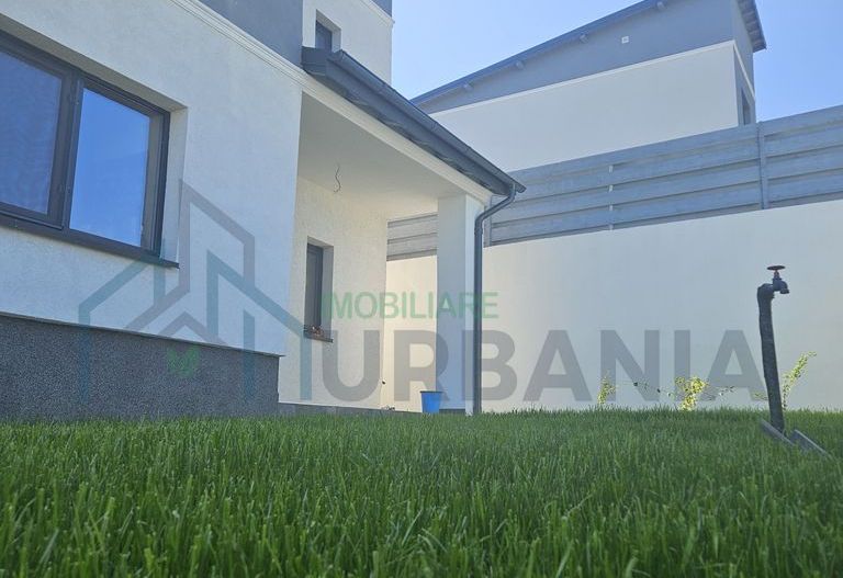 Casa D+P+E in Tomesti,Asfalt, Tâmplărie VEKKA - Poză 19