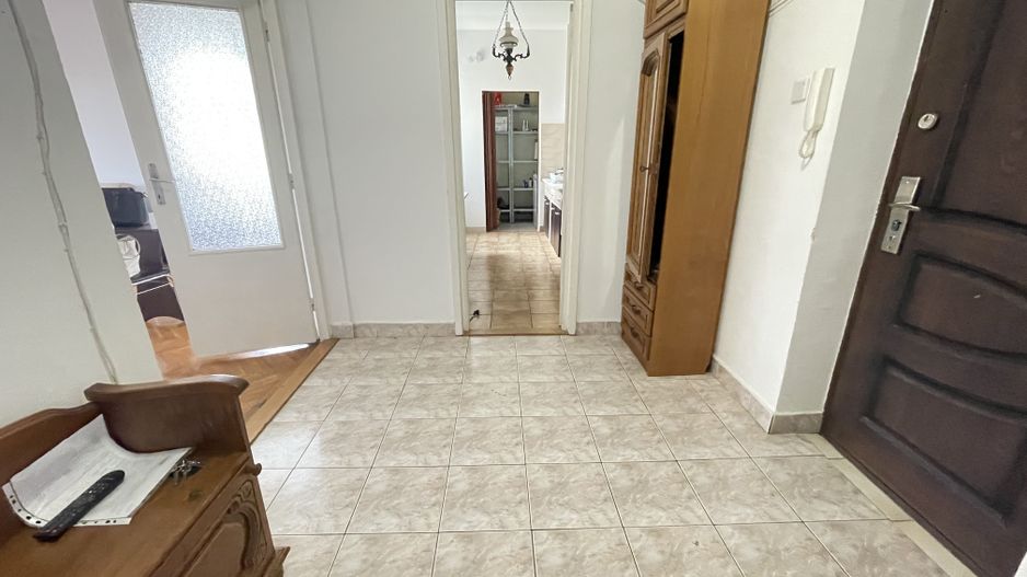 SPATIOS IN ZONA MEDICINEI -4 camere,garaj propriu si boxa - Poză 19