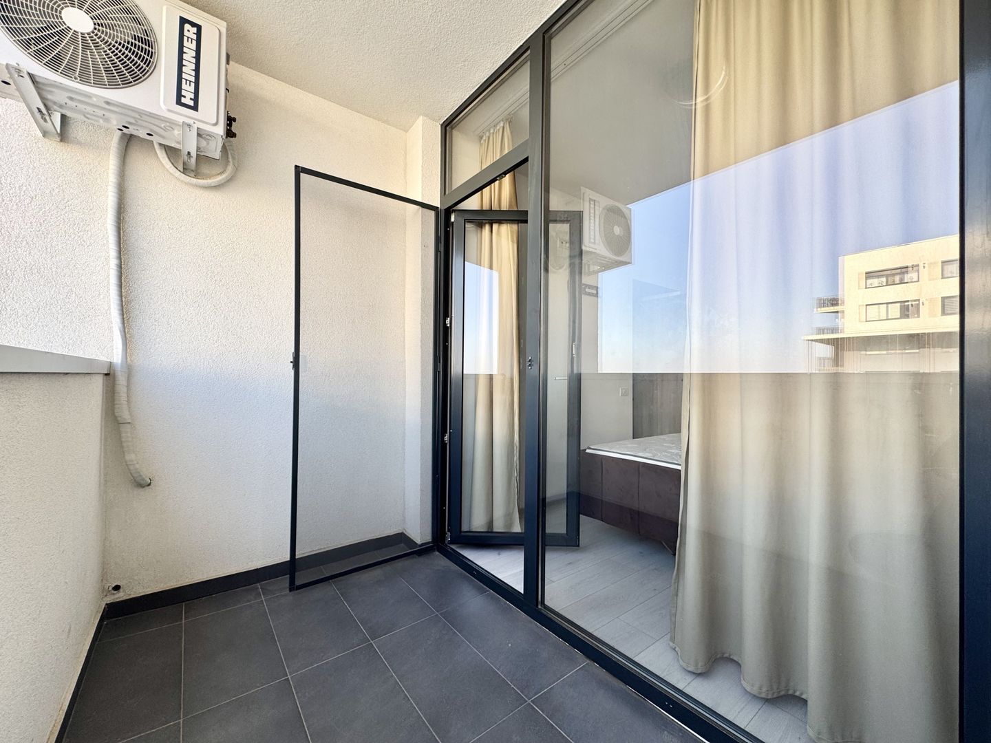 Apartament luminos cu 2 camere, balcon – zona Vox - Poză 21