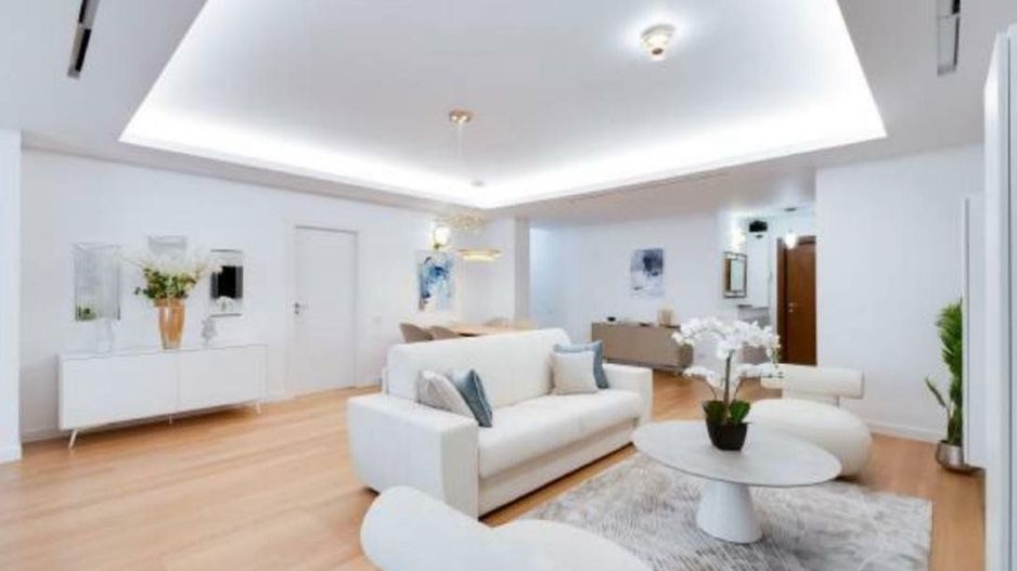 Apartament spatios de vanzare | Herastrau 2 camere + logie - Poză 3