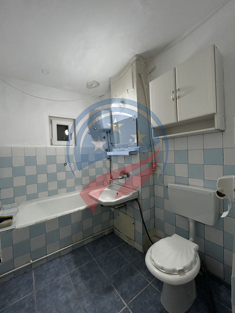 Închiriere apartament 3 camere decomandat – Craiovița Nouă - Poză 8