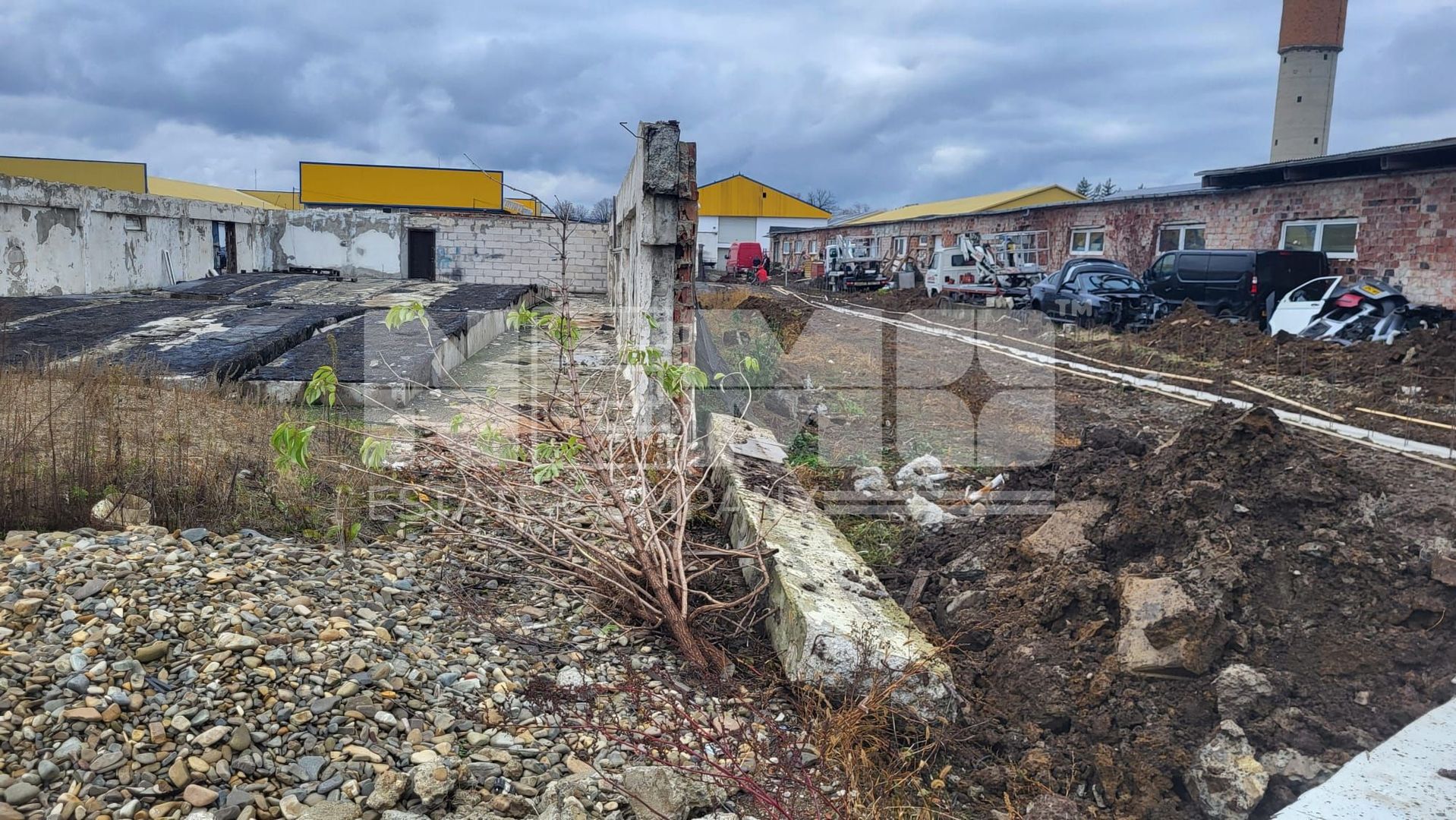 DEPOZIT I HALA DEPOZITARE I SUCEAVA I TEREN 3000mp - Poză 3