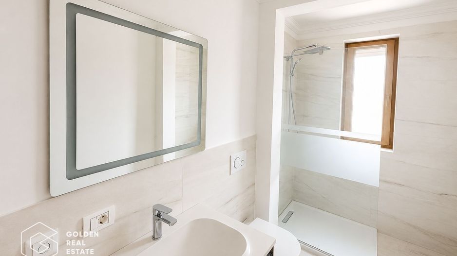 Apartament premium, zona Subcetate, 3 camere, 2 bai, loc parcare, sala, piscina - Poză 13