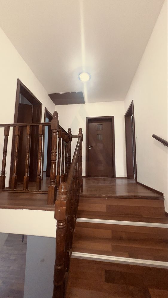 Casă cu 4 camere, curte proprie și 2 balcoane – Șelimbăr - Poză 6