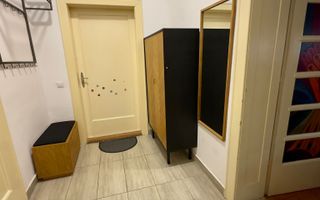 Apartament la casa 76 mp utili terasa curte si pivnita zona Lupeni - Poză 11