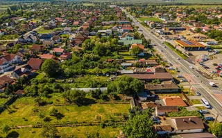 Casa cu teren 1.876 mp, la soseaua principala, vis-a-vis de Profi si Penny, Sag  - Poză 17