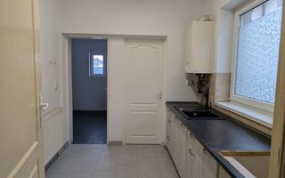 Spatiu de birouri de 70mp, curte proprie 450mp, parcare, Someseni - Poză 4